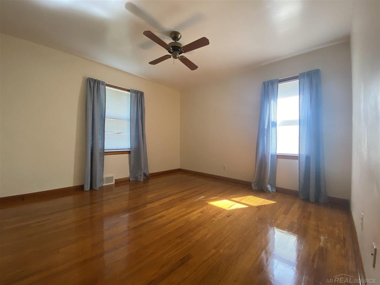 8210 Clinton River Road Sterling Heights, MI 48314 - Photo 12 of 33