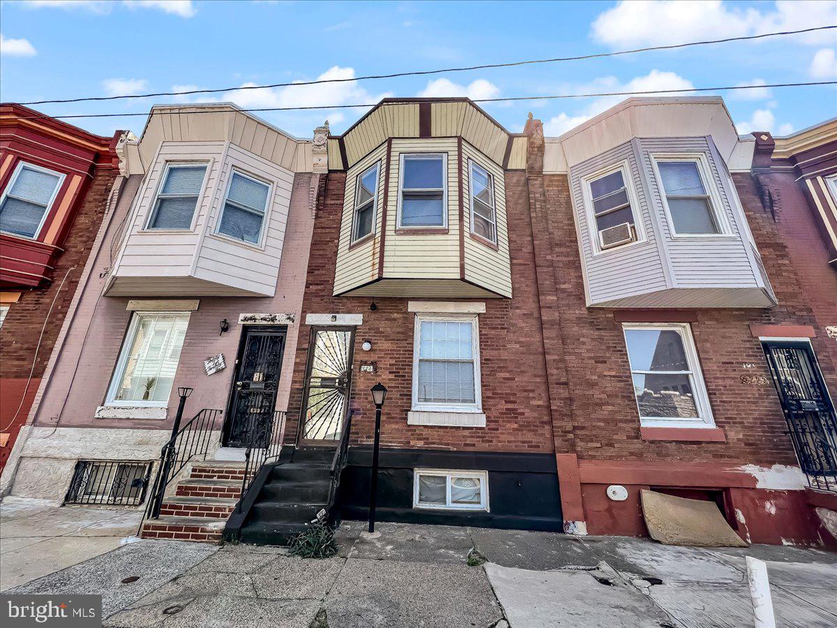 3223 North Bambrey Street Philadelphia, PA 19129 - Photo 2 of 29