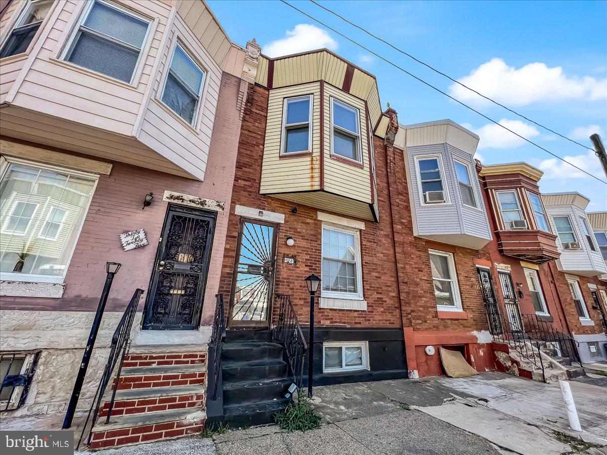 3223 North Bambrey Street Philadelphia, PA 19129 - Photo 3 of 29