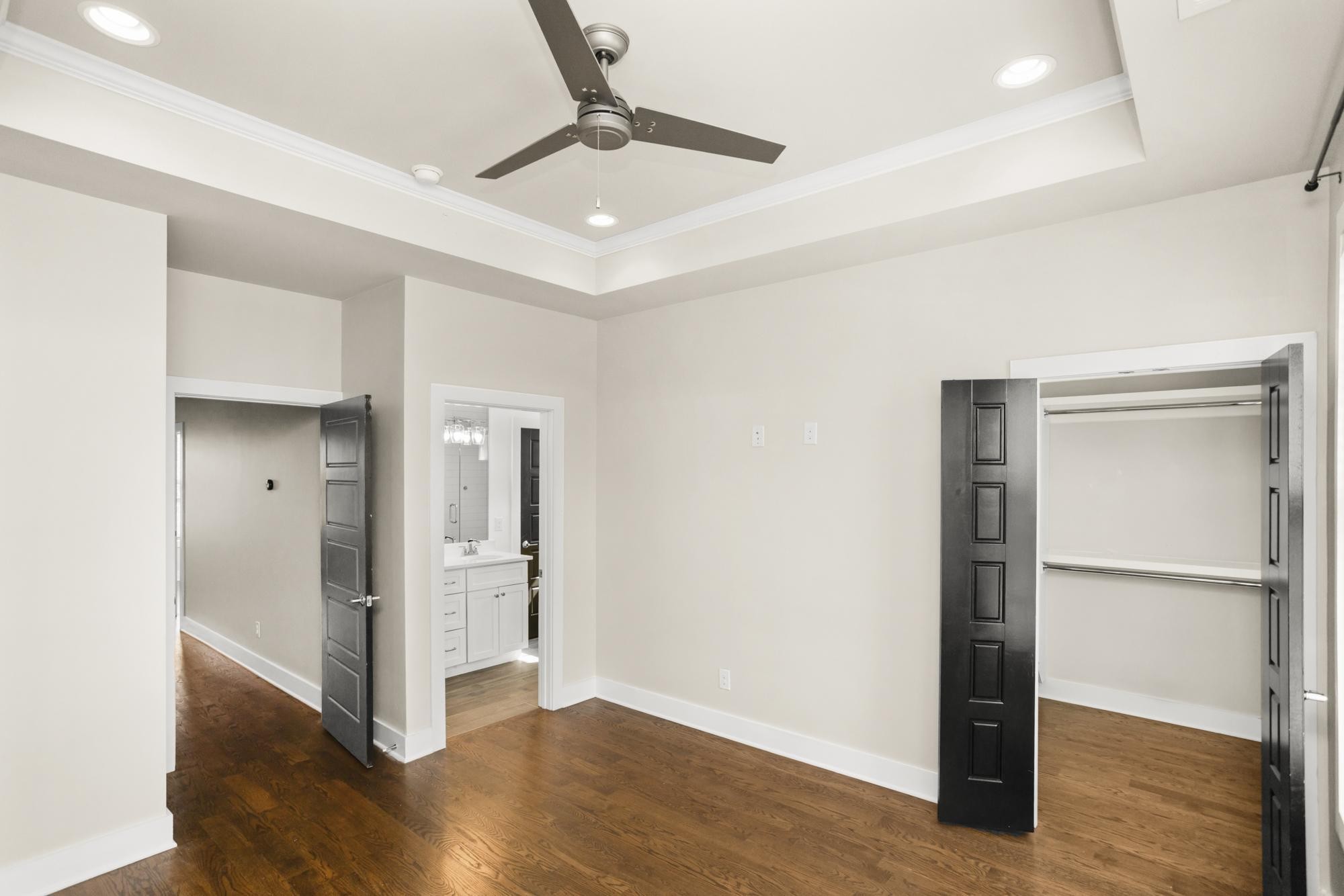 942 Riverside Drive Nashville, TN 37206 - Photo 23 of 33 a view of an empty room with wooden floor