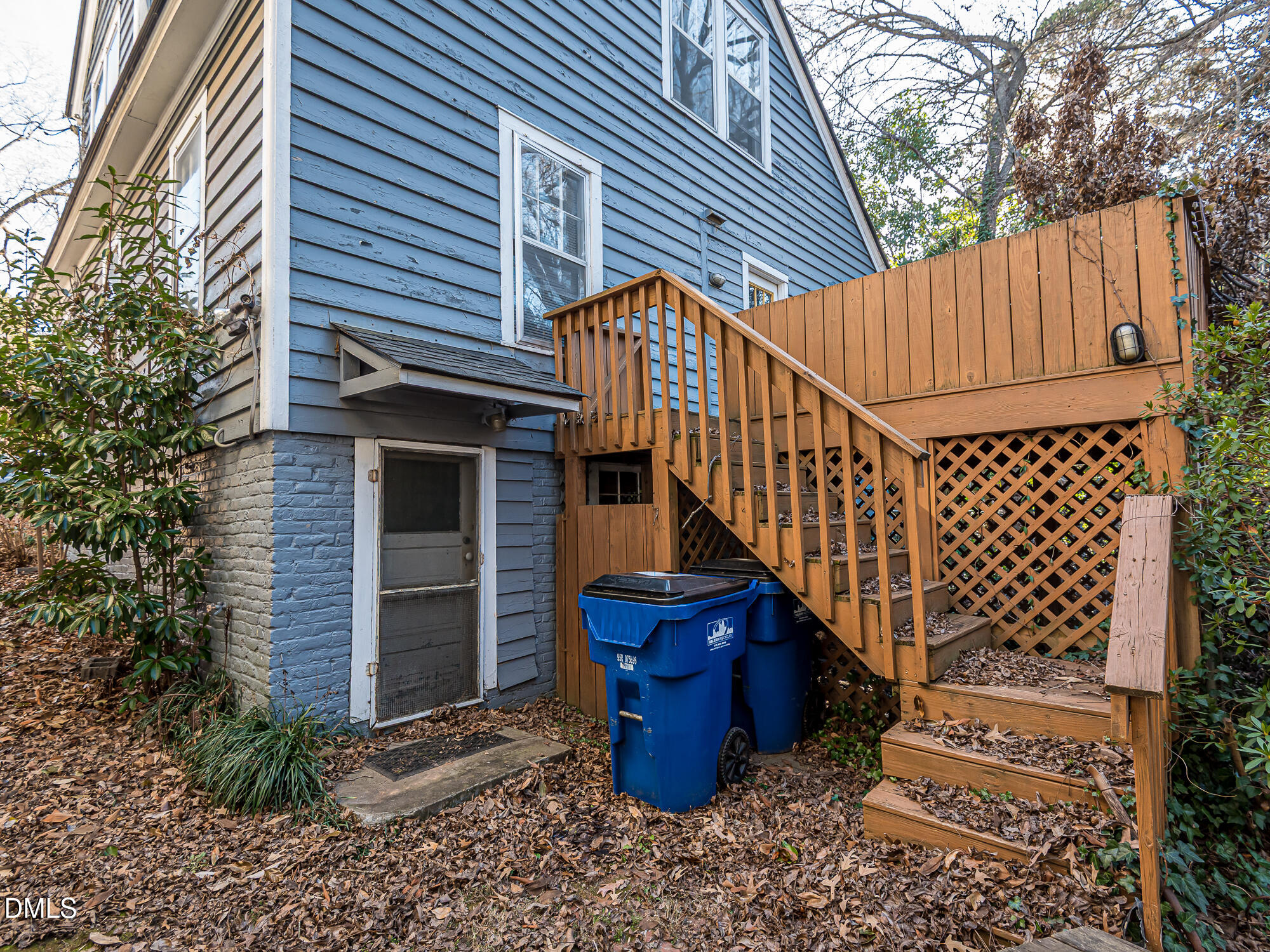 1825 White Oak Road Raleigh, NC 27608 - Photo 7 of 35 a view of stairs and patio