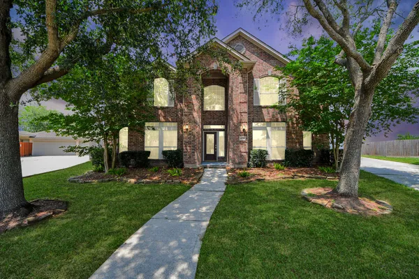 $389,000 | 4230 Waterwood Drive, Baytown, TX 77521