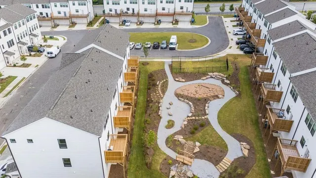 $389,990 | 522 Provence Gate Lane, Lawrenceville, GA 30044