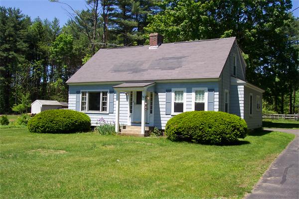 15 Graves Road Greenfield, MA 01301 - Photo 1 of 28 Gallery Image 1