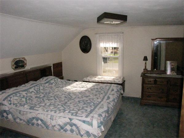 15 Graves Road Greenfield, MA 01301 - Photo 17 of 28 Gallery Image 17
