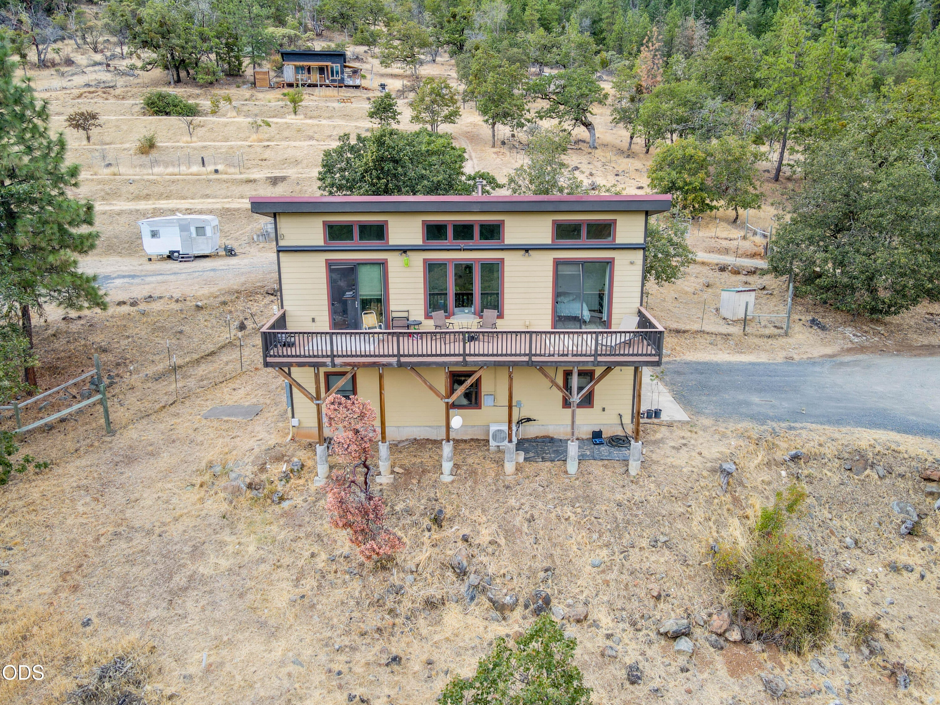 1206 Upper Powell Creek Road Williams, OR 97544 - Photo 5 of 72 Gallery Image 5