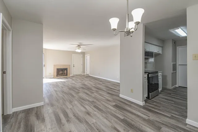 $120,000 | 8787 Brae Acres Road, Unit 814, Houston, TX 77074