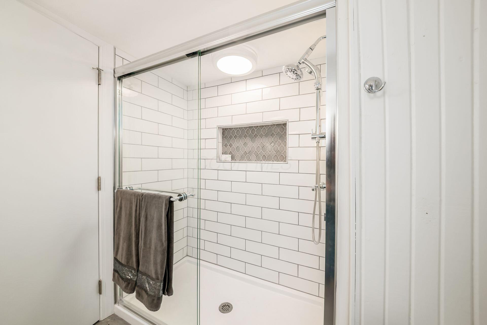2228 Ridgeview Road Columbus, OH 43221 - Photo 31 of 51 Lower Level Full Bathroom
