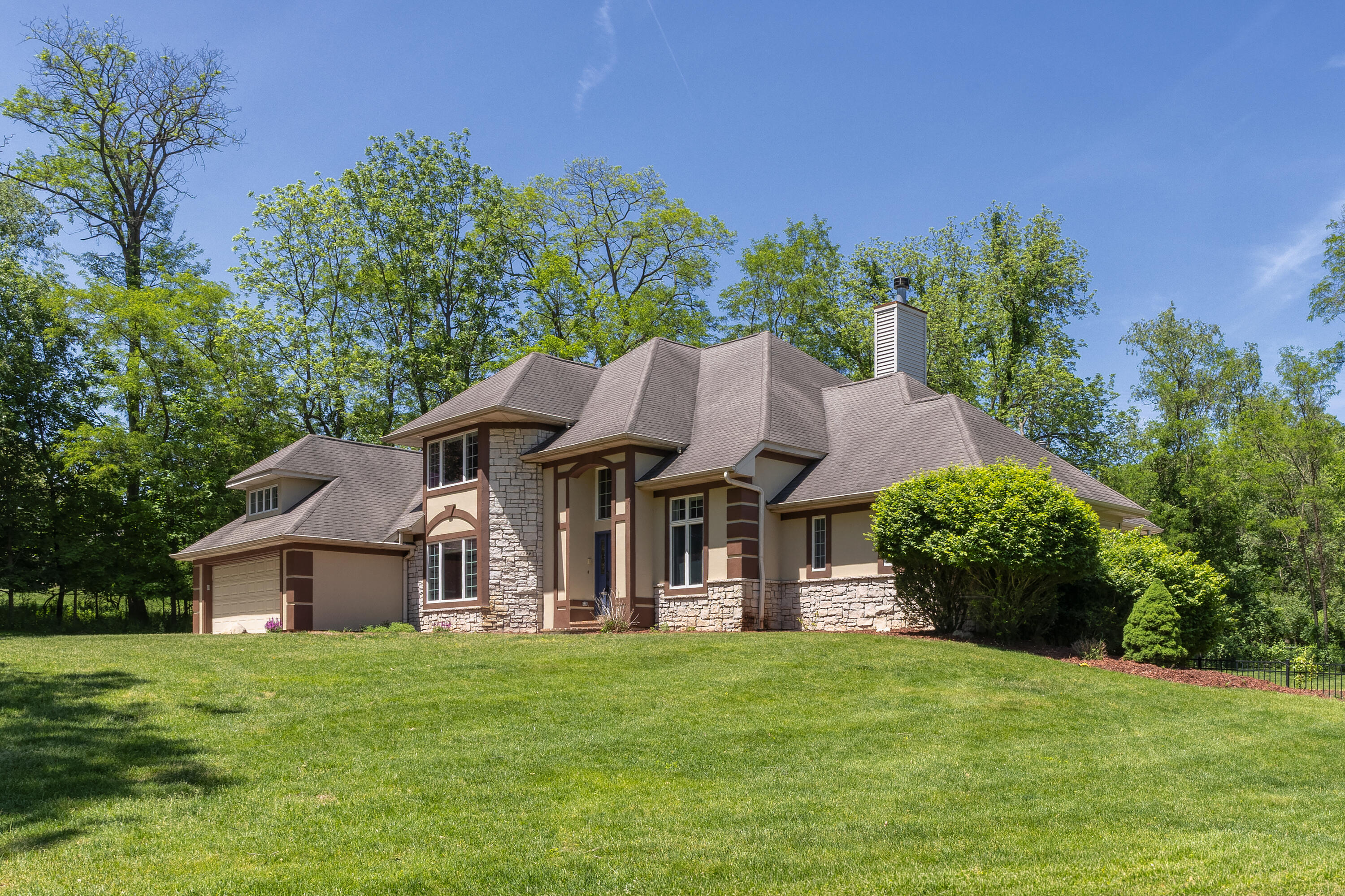 1722 West Kilgore Road Kalamazoo, MI 49008 - Photo 4 of 54 Kilgore_1722_Exterior (7)