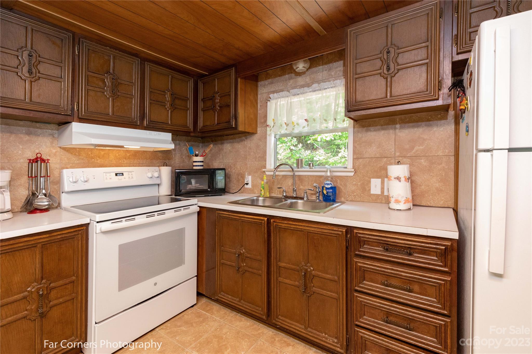 90 Morgan Cove Road Candler, NC 28715 - Photo 16 of 19 Gallery Image 16