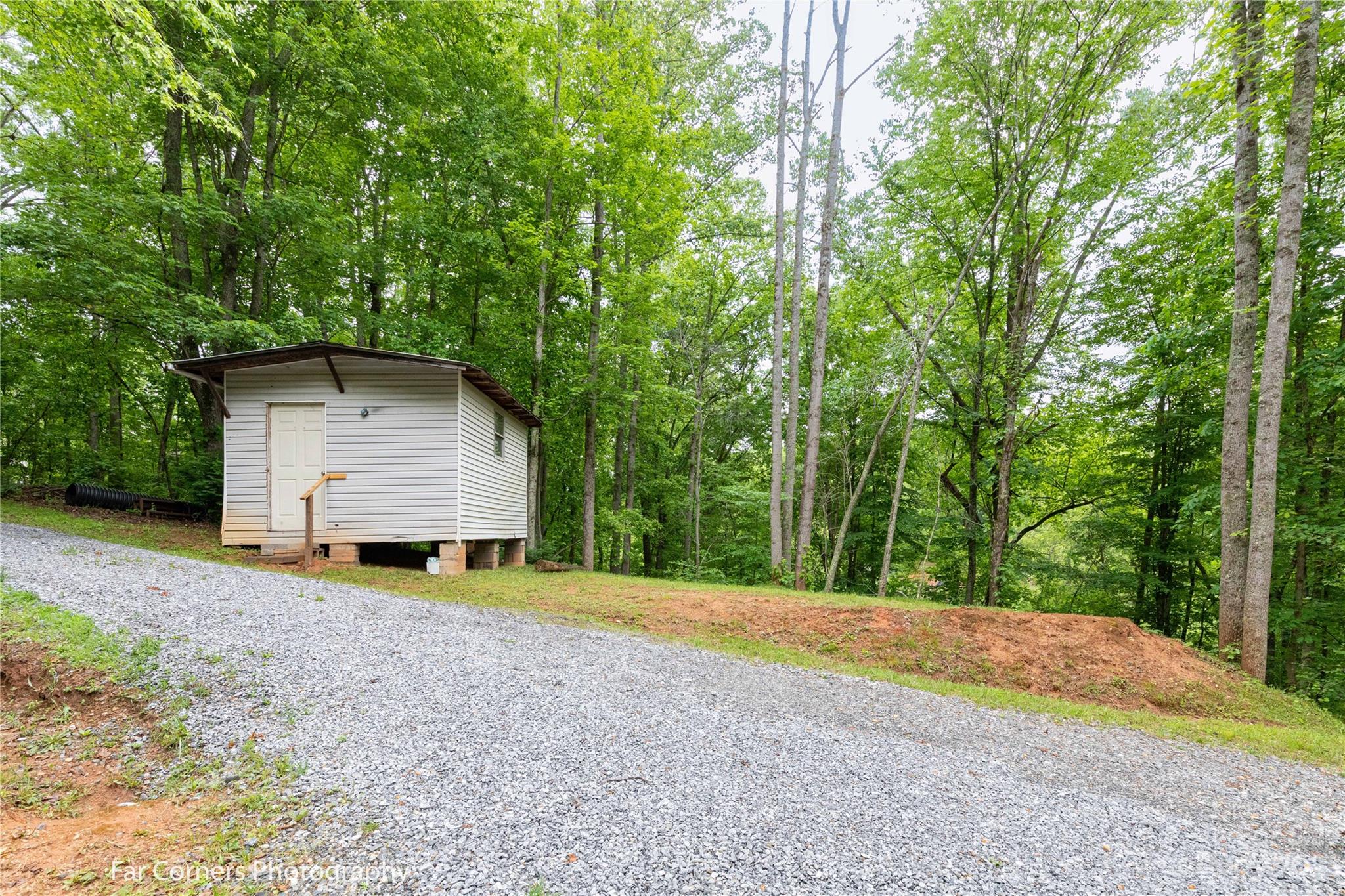 90 Morgan Cove Road Candler, NC 28715 - Photo 5 of 19 Gallery Image 5