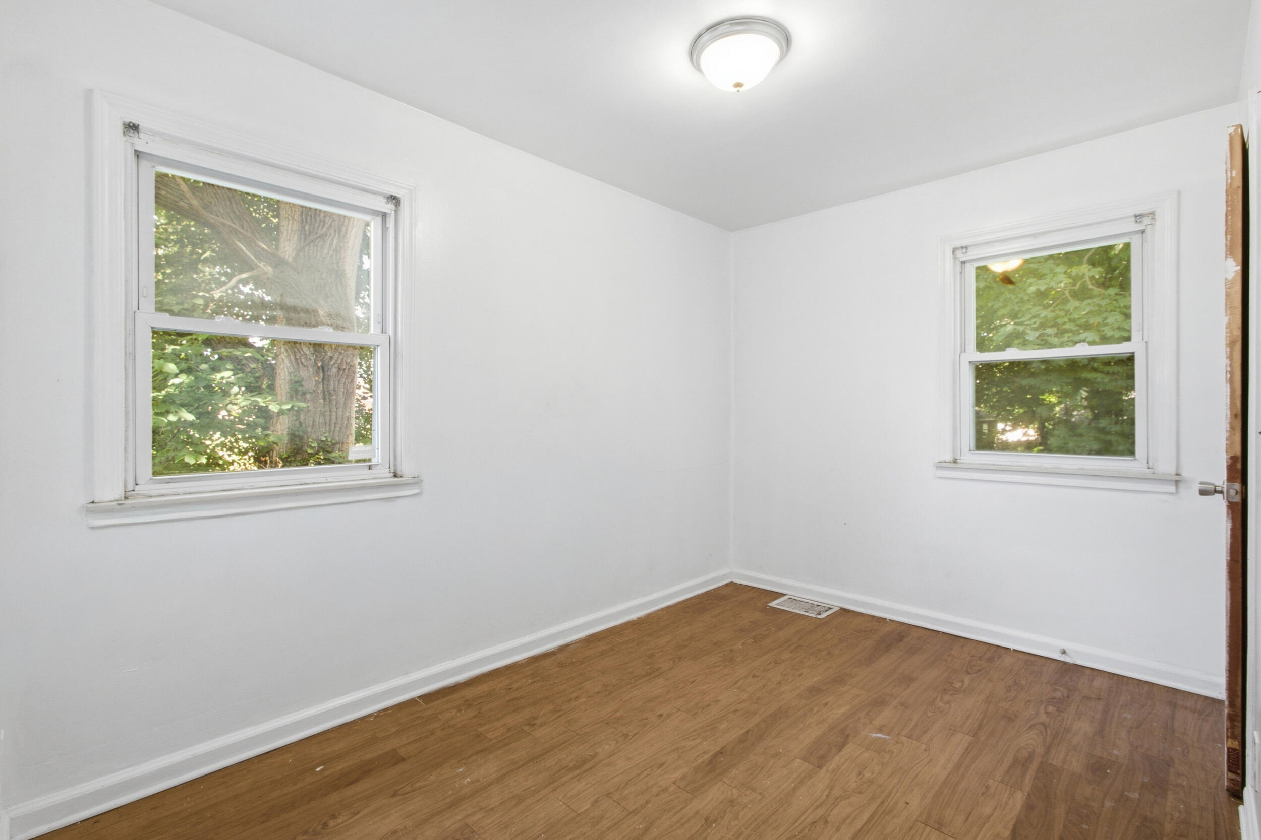 182 Summit Street Pontiac, MI 48342 - Photo 12 of 16 182 summit st-11