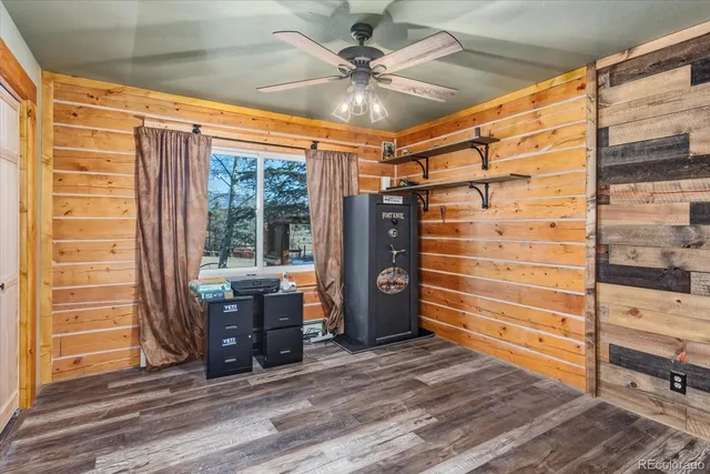 a view of a walk in closet