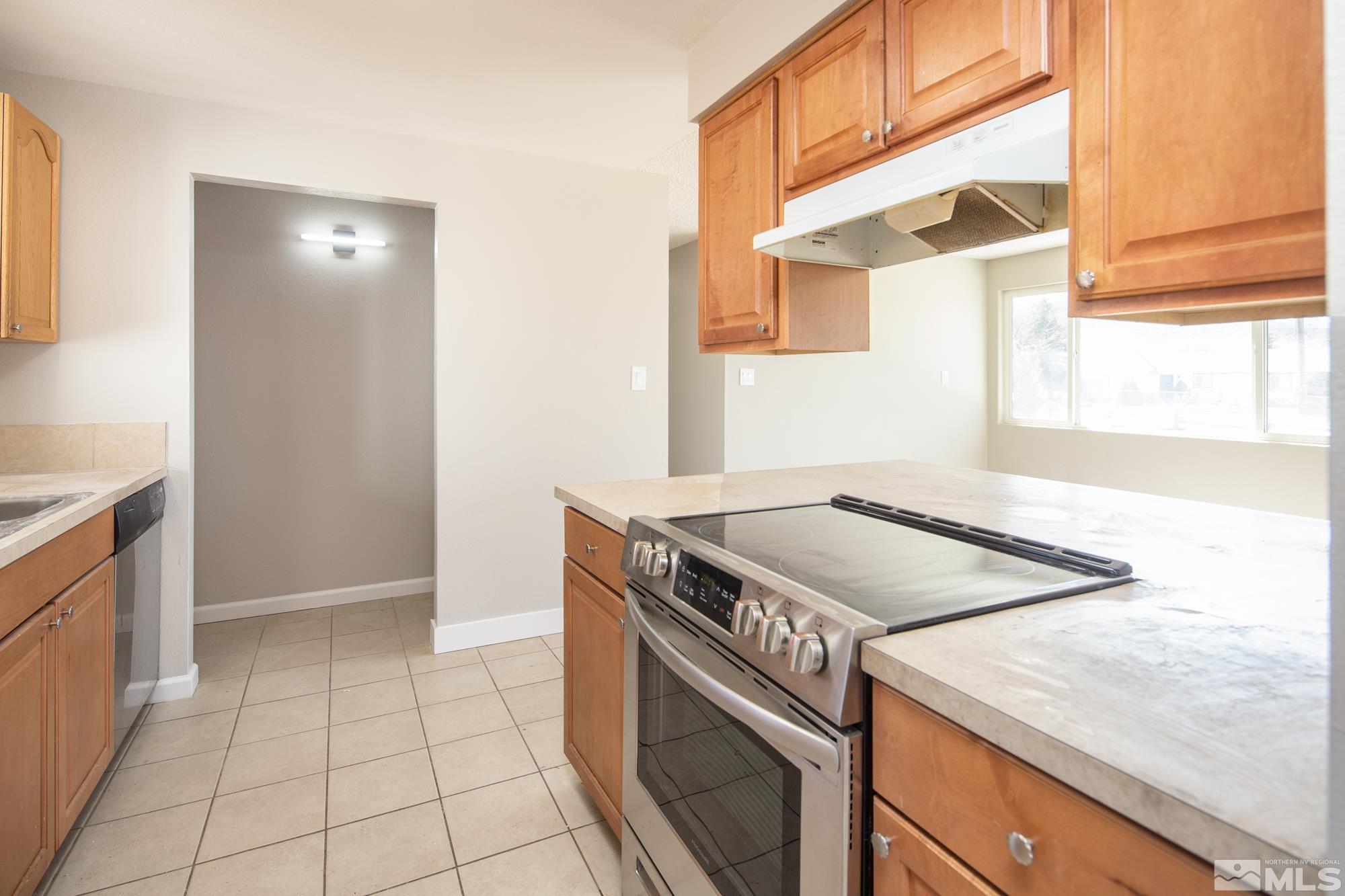 3700 Brant Street Reno, NV 89508 - Photo 8 of 25 Photo 8