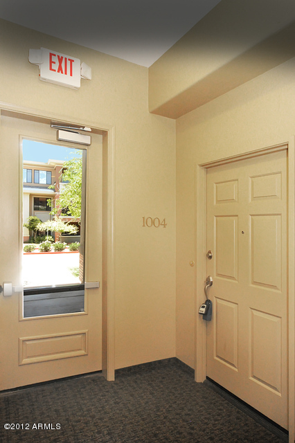 4488 East Thomas Road, Unit 1004 Phoenix, AZ 85018 - Photo 9 of 31 Unit Entrance