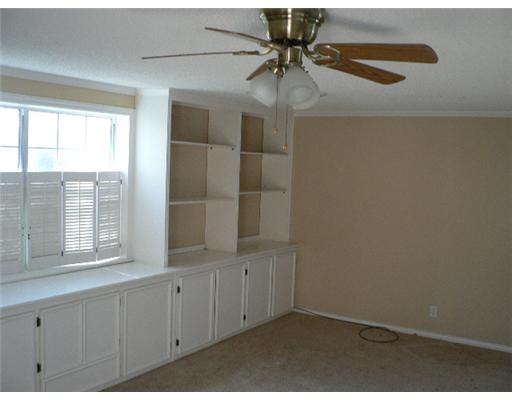 4129 Montego Drive Corpus Christi, TX 78411 - Photo 7 of 7 a view of an empty room with a window