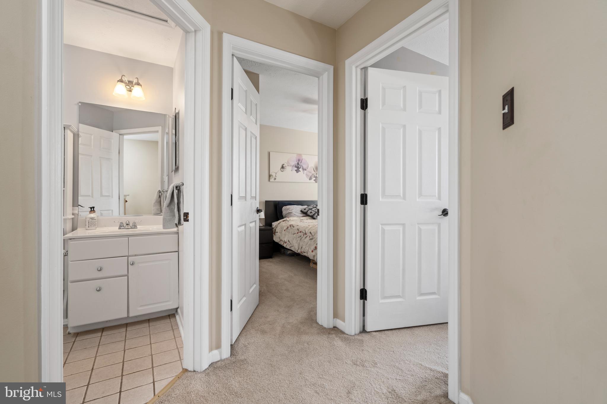 5337 Hollowstone Circle Rosedale, MD 21237 - Photo 21 of 44 Hallway