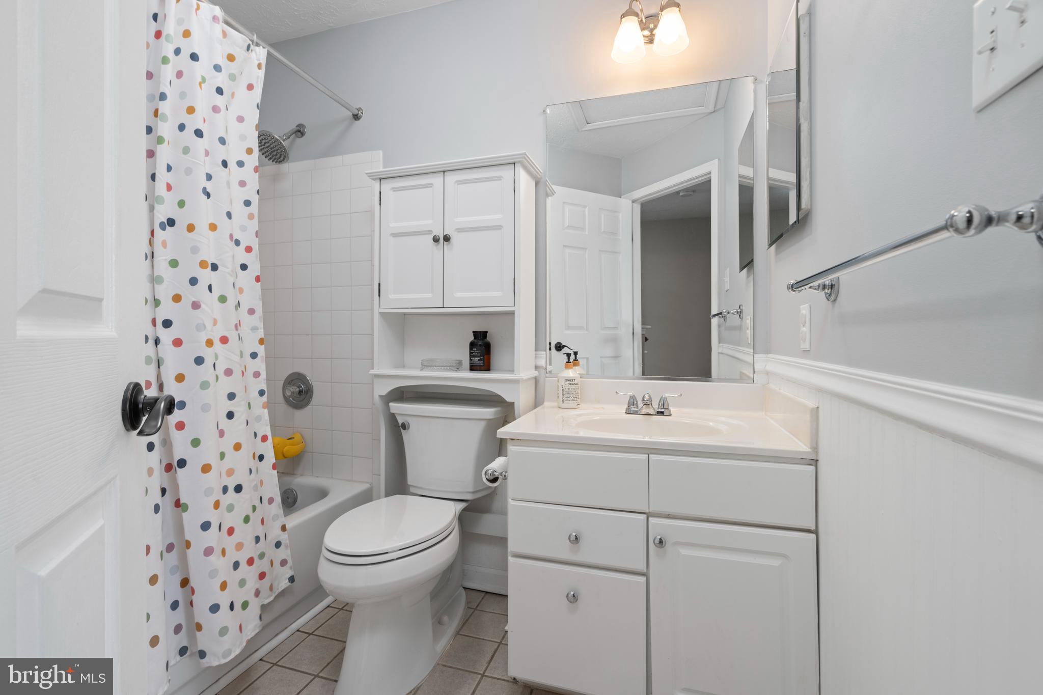 5337 Hollowstone Circle Rosedale, MD 21237 - Photo 24 of 44 Hall Full Bath