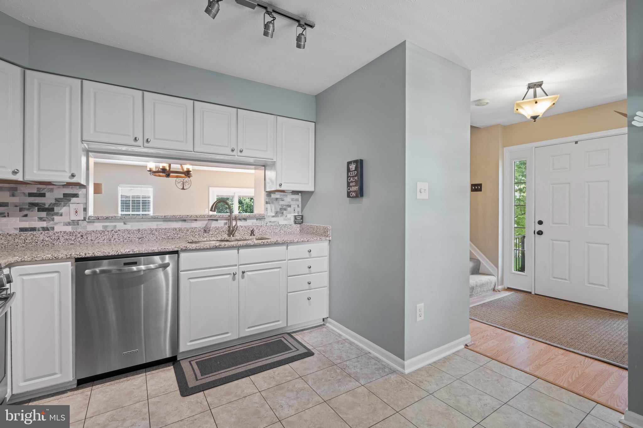 5337 Hollowstone Circle Rosedale, MD 21237 - Photo 7 of 44 Updated Kitchen