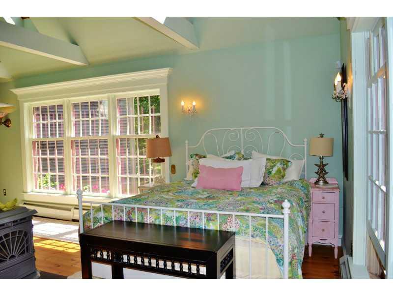 347 Mills Road Kennebunkport, ME 04046 - Photo 14 of 32 Master Bedroom.