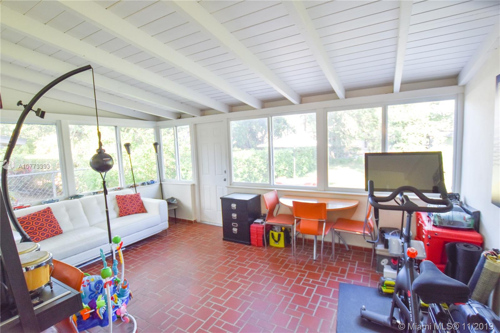 351 Southwest 29th Road Miami, FL 33129 - Photo 14 of 17