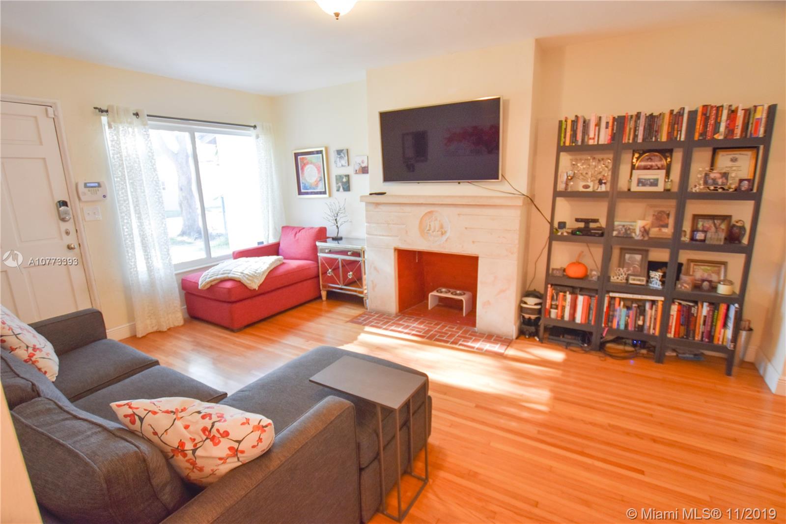 351 Southwest 29th Road Miami, FL 33129 - Photo 3 of 17