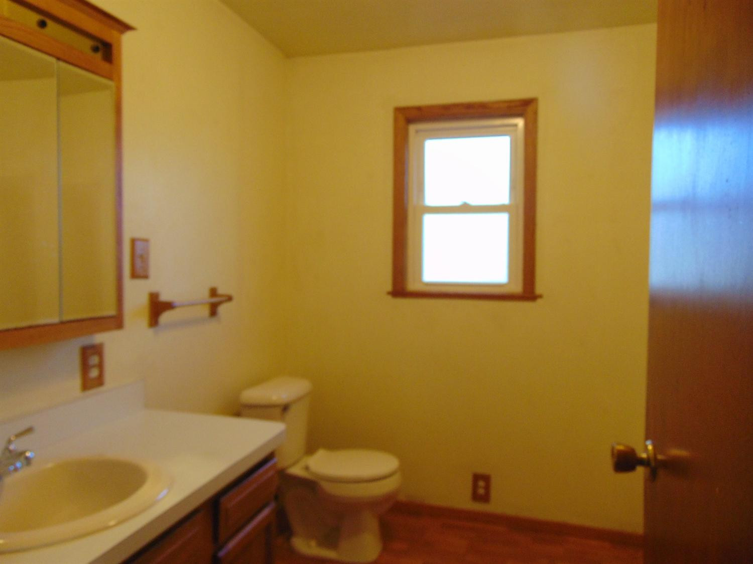 205 Ridgeway Road Jackson, MI 49201 - Photo 10 of 22 Photo 10