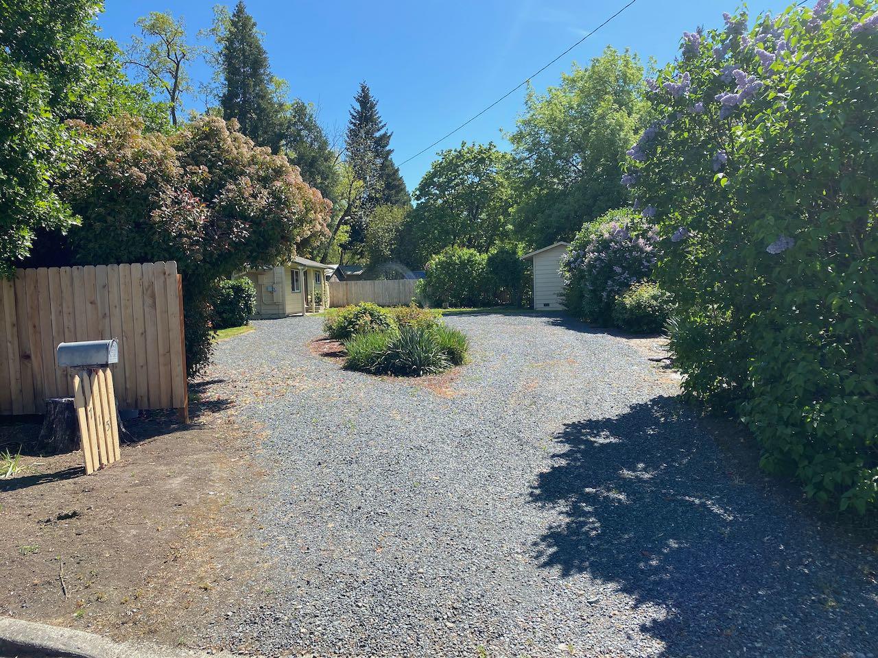 715 Southeast Riverside Avenue Grants Pass, OR 97526 - Photo 20 of 20 IMG_0707