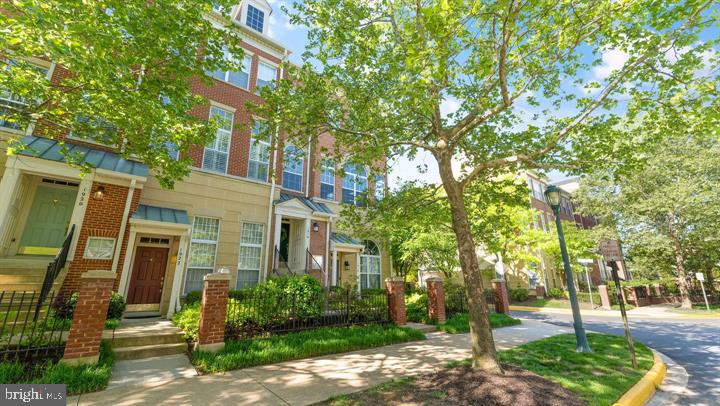 1918 Crescent Park Drive Reston, VA 20190 - Photo 29 of 33 Charming townhomes in a lush setting.