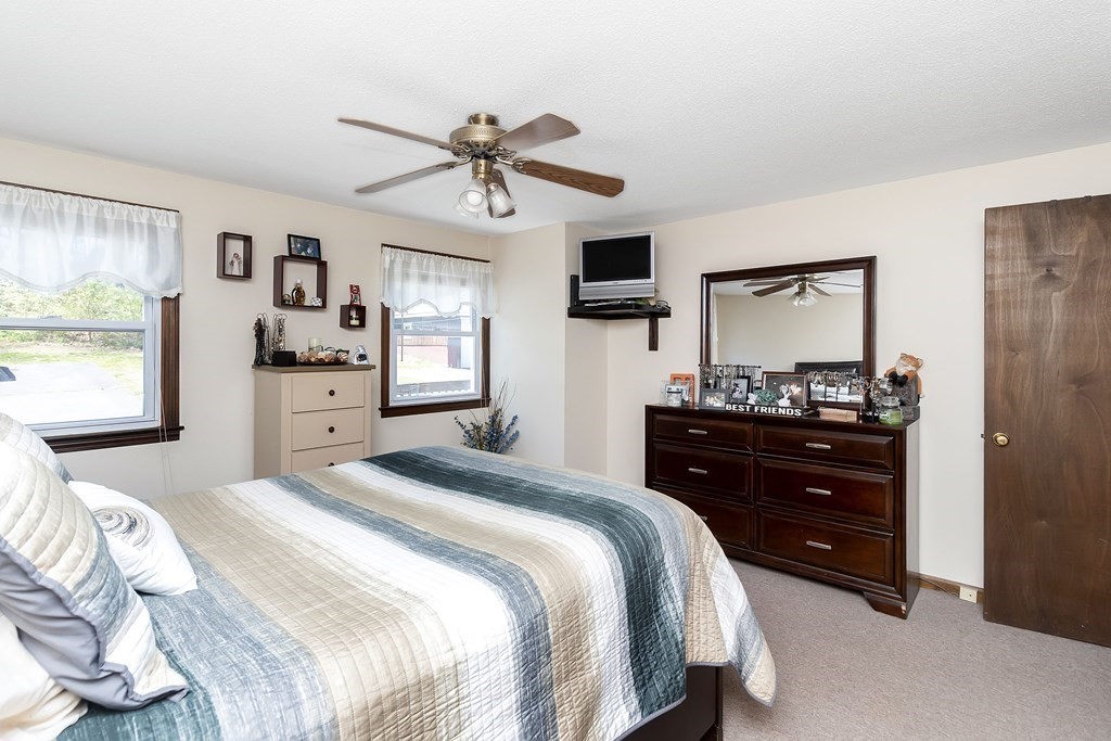 15-17 Piper Road West Springfield, MA 01089 - Photo 14 of 41
