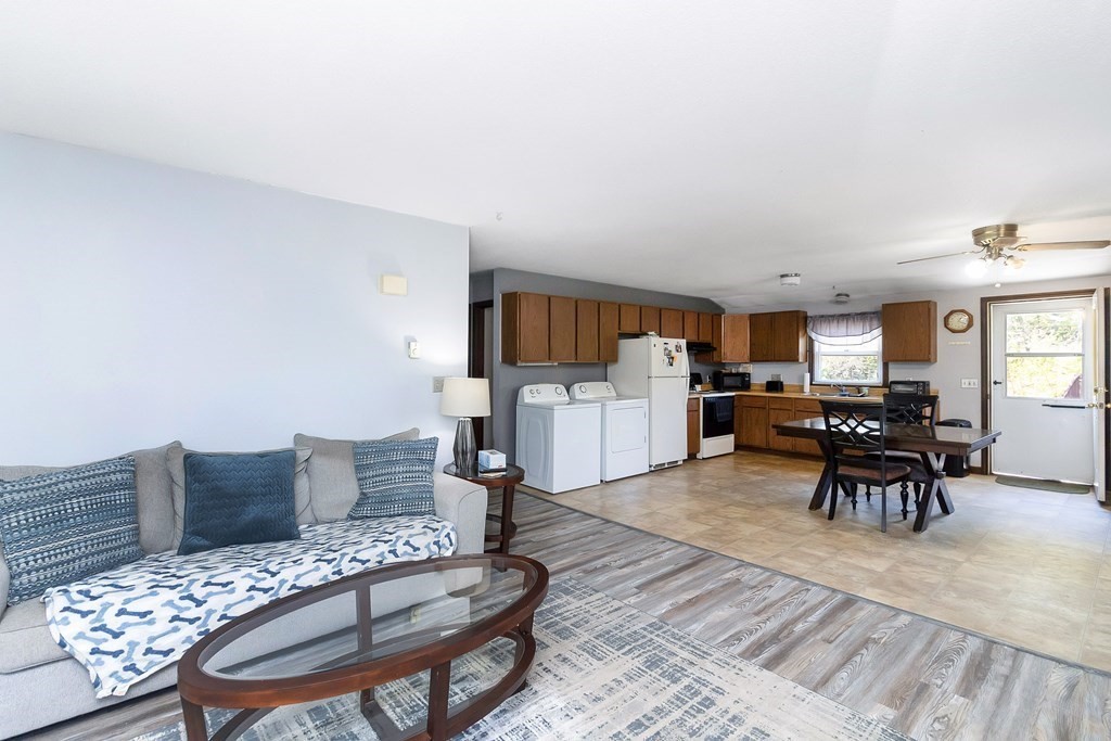 15-17 Piper Road West Springfield, MA 01089 - Photo 21 of 41