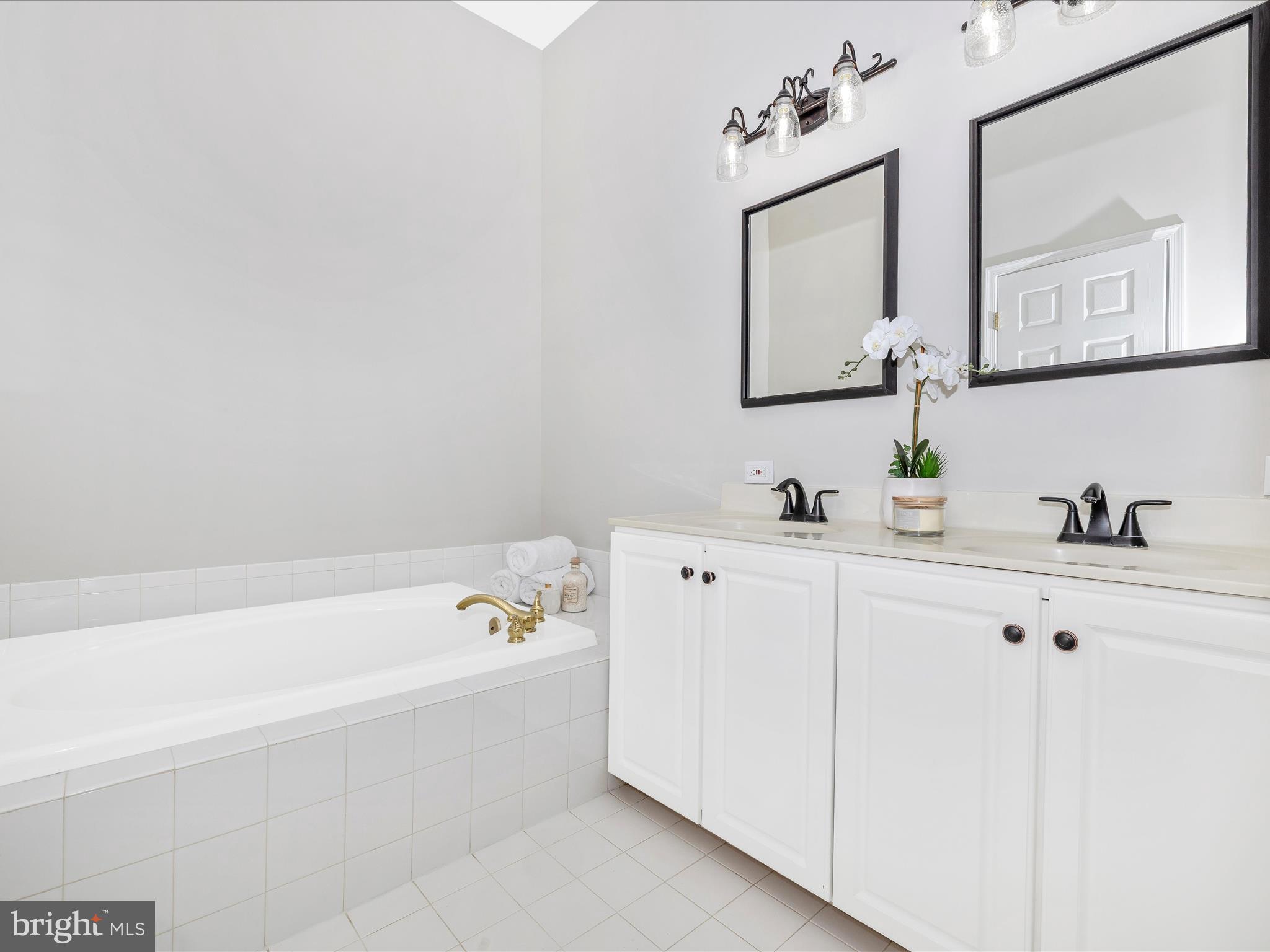 8828 Lew Wallace Road Frederick, MD 21704 - Photo 31 of 56 Primary Bathroom