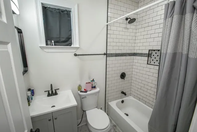 $385,000 | 2135 Deerfield Road, Terrytown, LA 70056