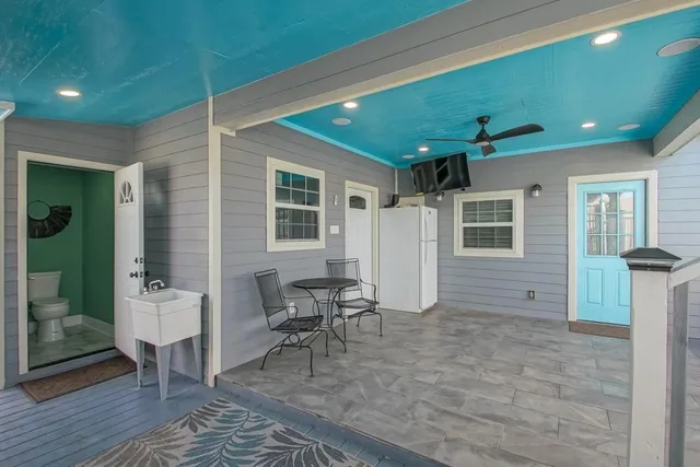 $385,000 | 2135 Deerfield Road, Terrytown, LA 70056