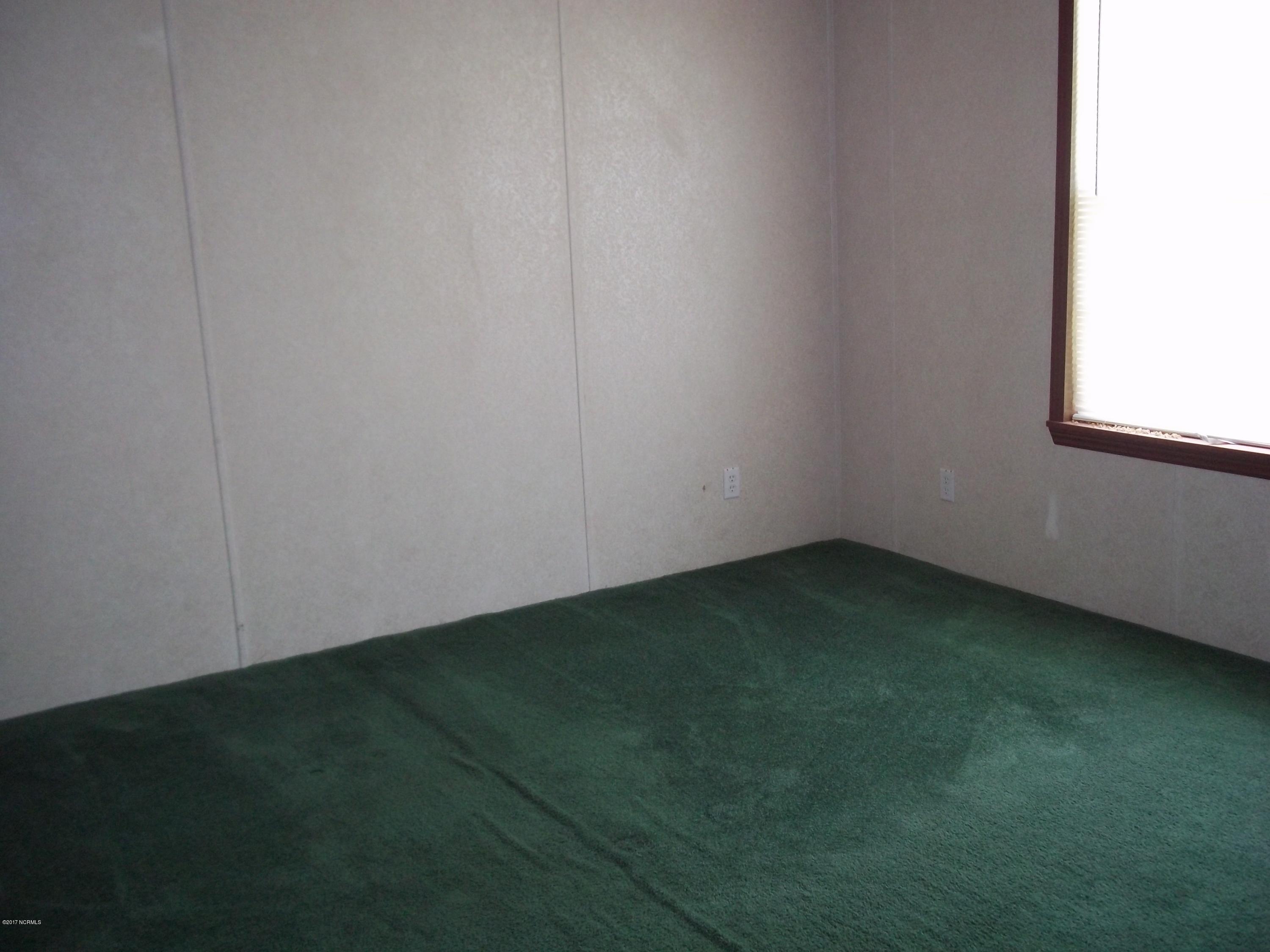 12331 Bellamy Mill Road Whitakers, NC 27891 - Photo 11 of 14 100_1081