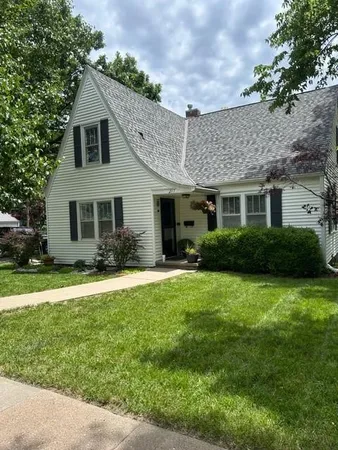 $269,500 | 217 South 5th Street, Burlington, KS 66839