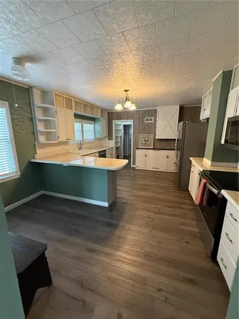 $269,500 | 217 South 5th Street, Burlington, KS 66839