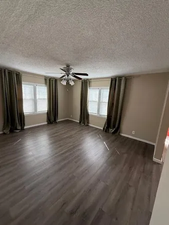 $269,500 | 217 South 5th Street, Burlington, KS 66839