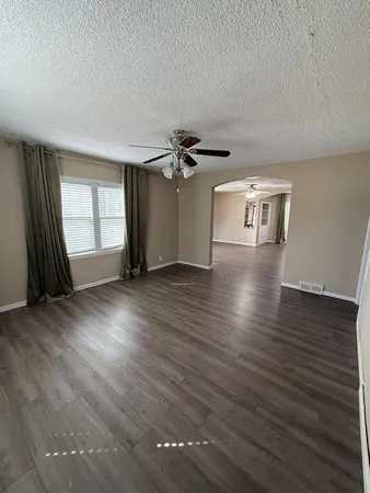 $269,500 | 217 South 5th Street, Burlington, KS 66839