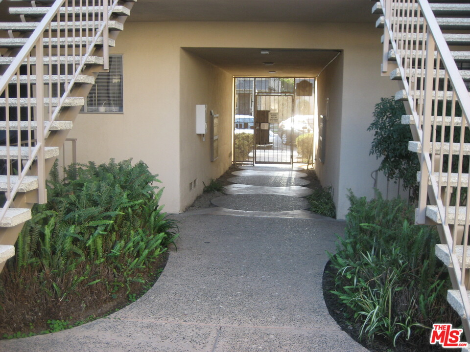 840 Cedar Avenue, Unit 20 Long Beach, CA 90813 - Photo 2 of 19