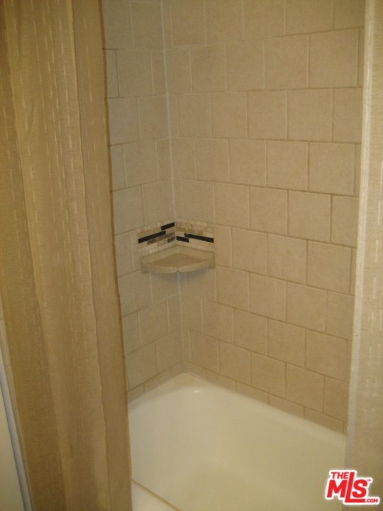 840 Cedar Avenue, Unit 20 Long Beach, CA 90813 - Photo 13 of 19