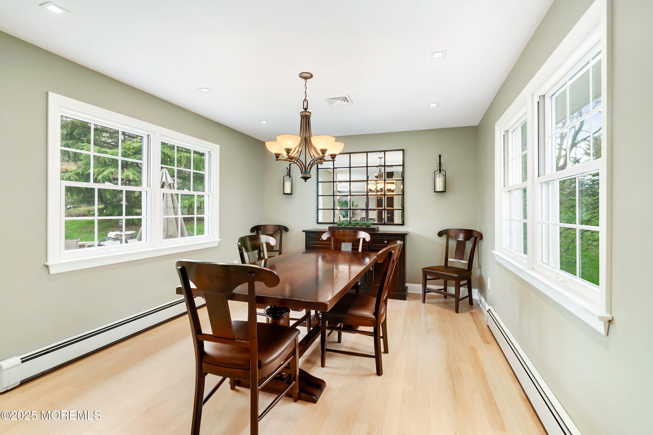 241 Pelican Road Middletown, NJ 07748 - Photo 13 of 59 16-DIning 1A