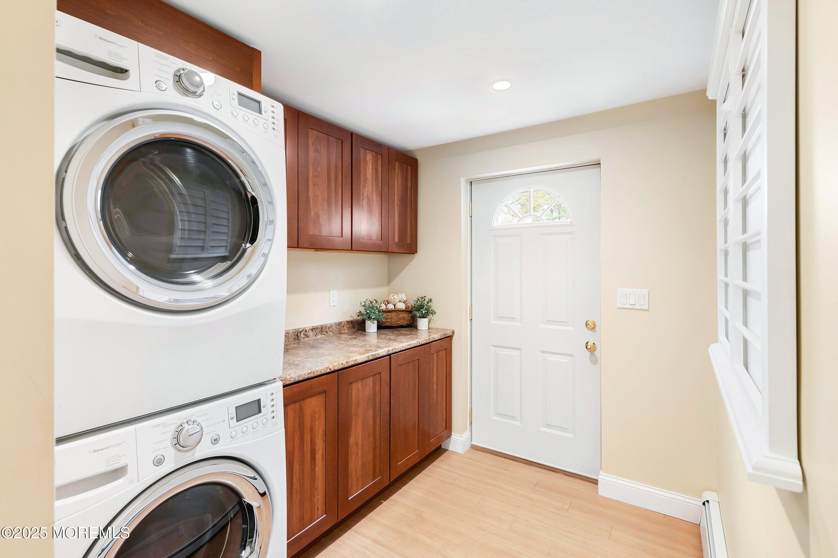 241 Pelican Road Middletown, NJ 07748 - Photo 43 of 59 46-Laundry 1B
