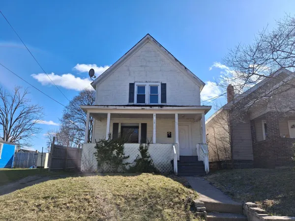 $249,900 | 490 East Emmett Street, Unit 3, Battle Creek, MI 49017