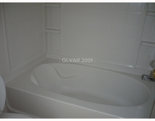 8839 Roping Rodeo Avenue, Unit 103 Las Vegas, NV 89178 - Photo 5 of 10 Master Bath/Spa.