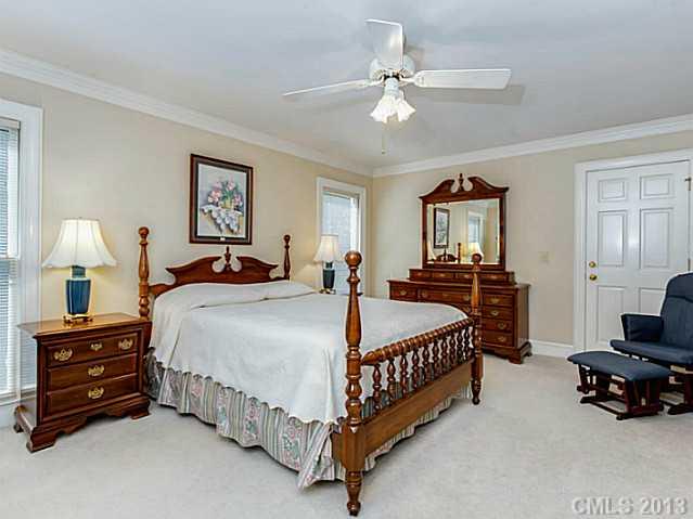 2922 Cross Country Road Charlotte, NC 28270 - Photo 8 of 16 Gallery Image 8