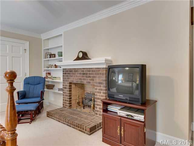 2922 Cross Country Road Charlotte, NC 28270 - Photo 9 of 16 Gallery Image 9