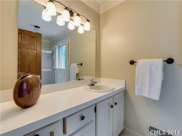 2922 Cross Country Road Charlotte, NC 28270 - Photo 10 of 16 Gallery Image 10