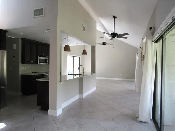 $2,800 | 4349 Woodmans Chart, Unit 166, Sarasota, FL 34235