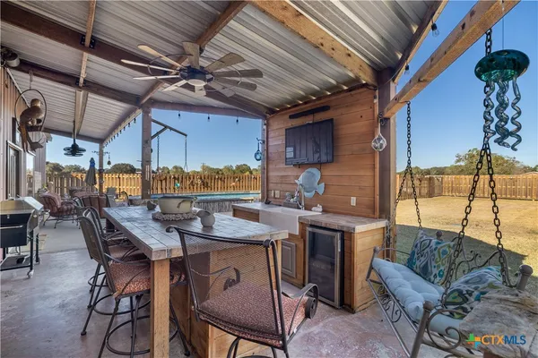 $799,000 | 2796 Benbow Road, Inez, TX 77968